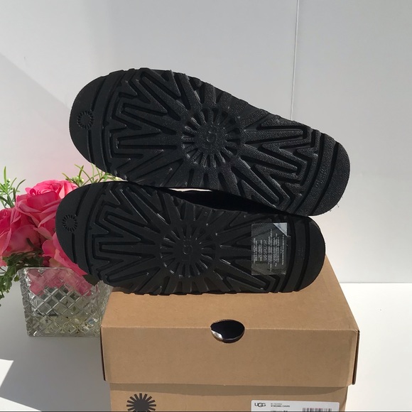 UGG Neumel Chopd - Picture 8 of 9